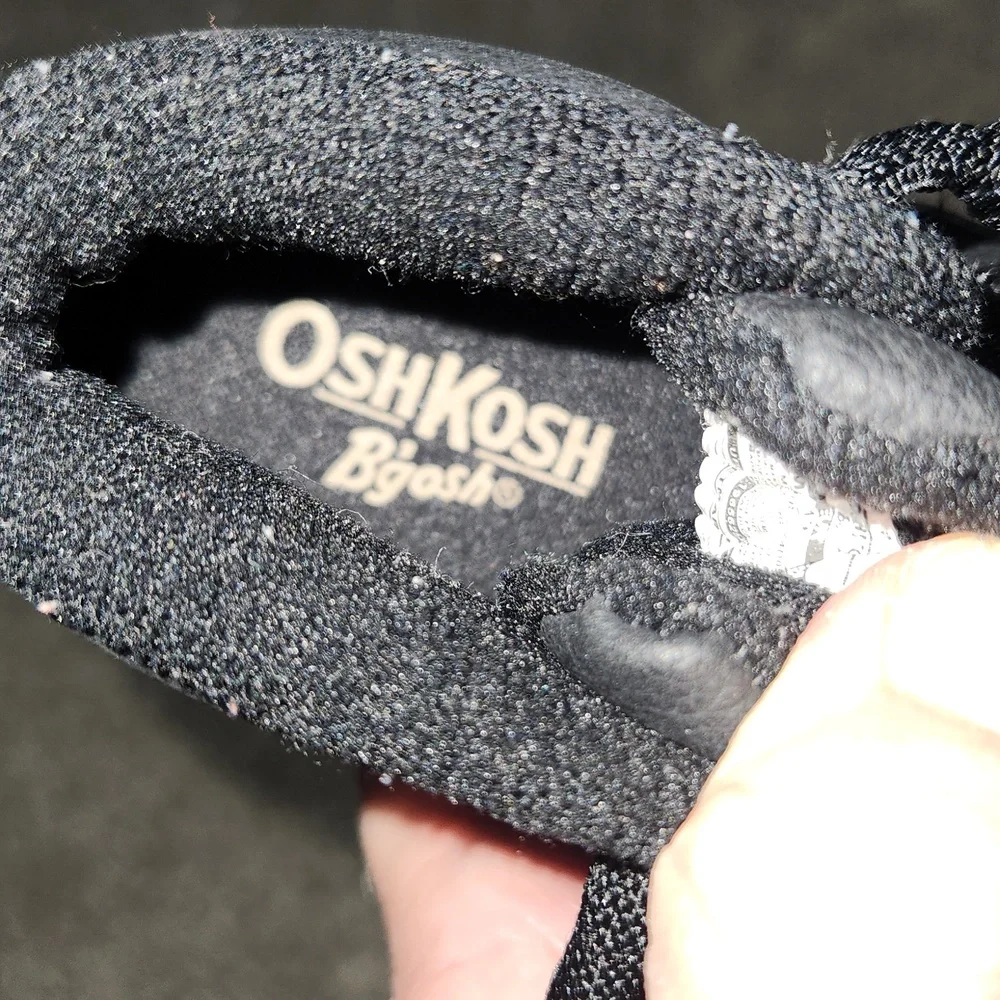 OshKosh B'Gosh Hi Tops Size 4